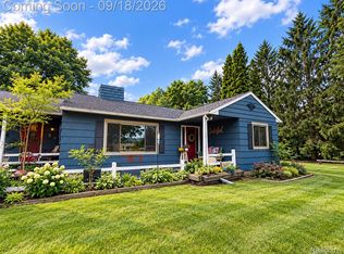717 E Parkdale Ave, Manistee, MI 49660