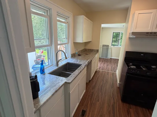 211 Mathews St, Painesville, OH 44077