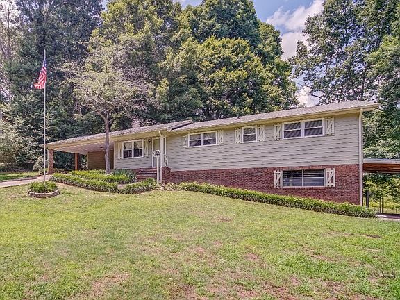 2nd image of 3951 Erica Cir