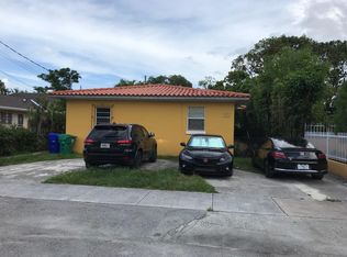 3262 SW 6th St, Miami, FL 33135
