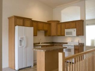 9504 S Hidden Point Dr, Sandy, UT 84070