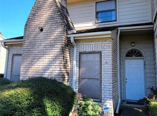 800 Country Place Dr Unit 301, Houston, TX 77079