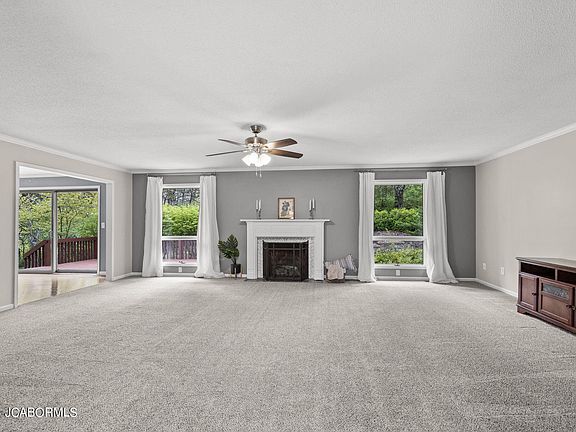 5th image of 2603 Briarwood Dr
