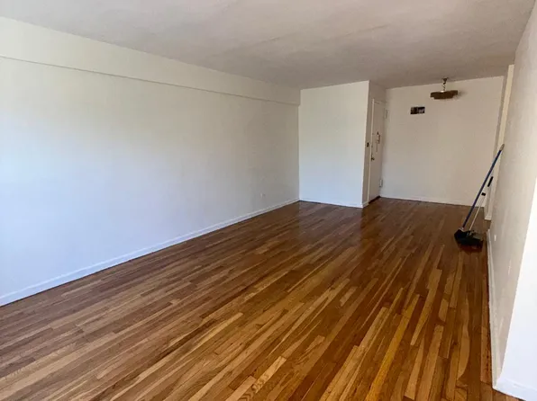 41 Clarkson Avenue image 1 of 5