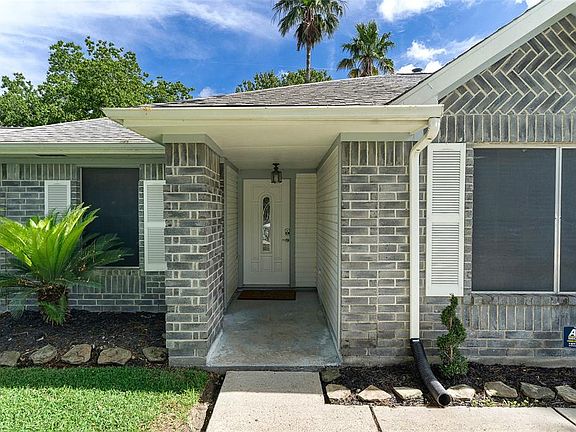 3rd image of 10835 W Dogwood Dr