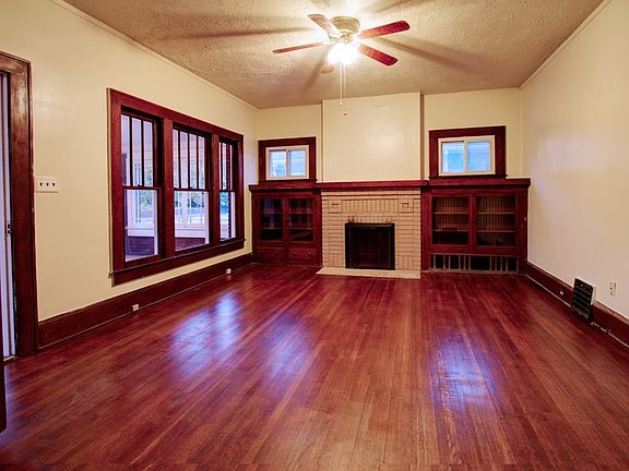 4th image of 294 Norton Ave