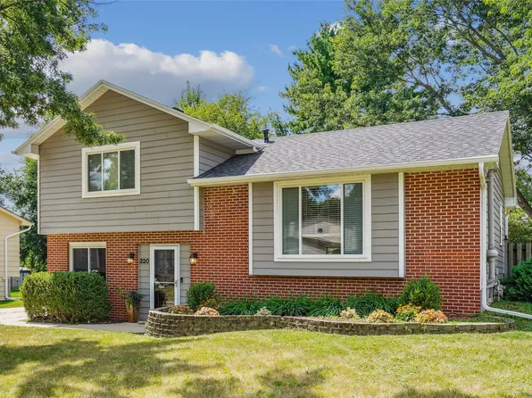 320 33rd St, West Des Moines, IA 50265