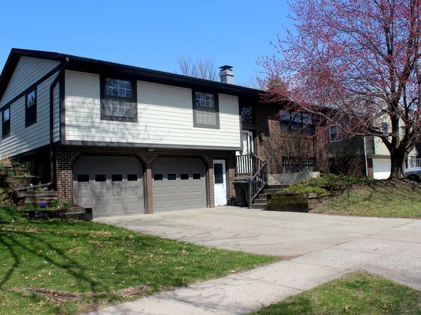 44 Ealing Dr