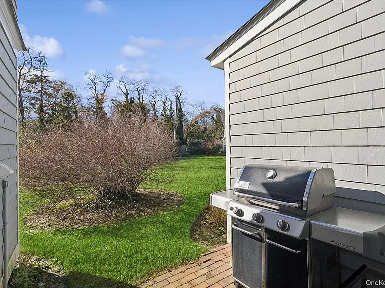 718 Montauk Hwy — Photo 25
