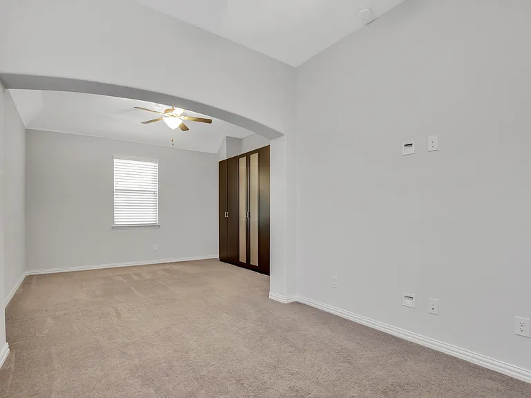 724 Orleans Dr — Photo 35