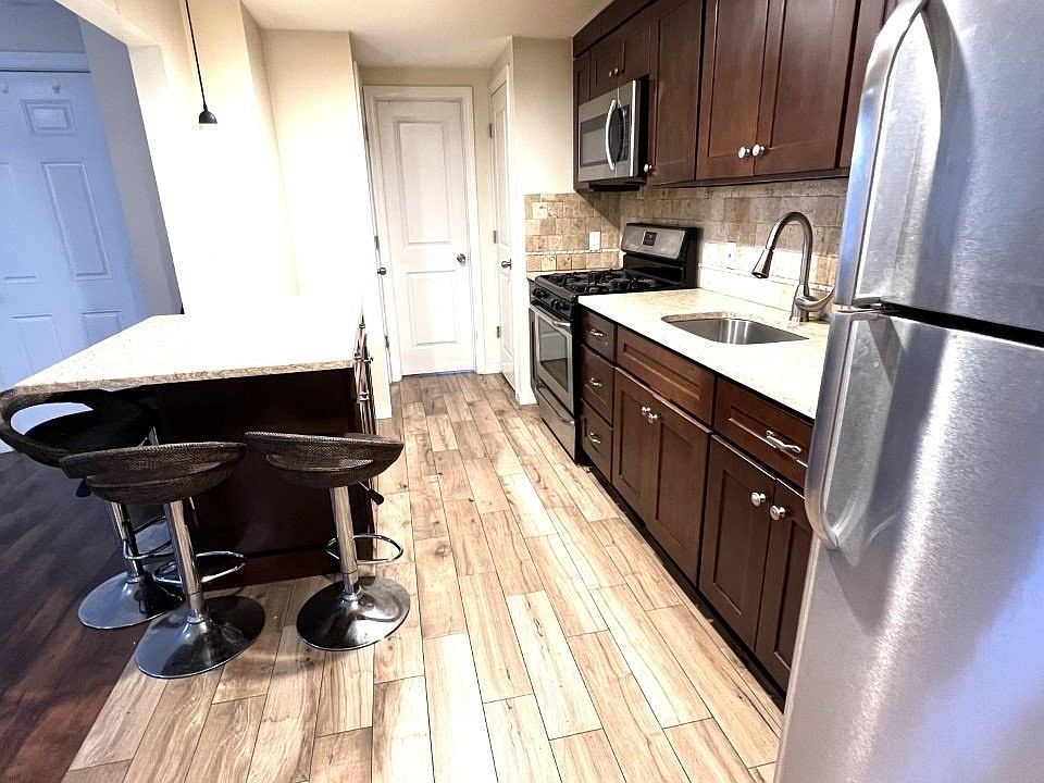 94 Main St Mineola, NY, 11501 Apartments for Rent Zillow