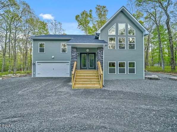 293 Upper Independence Dr, Lackawaxen, PA 18435