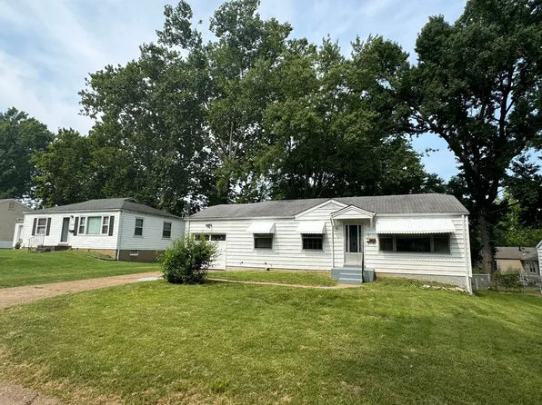 10535 Byfield Dr, Saint Louis, MO 63137