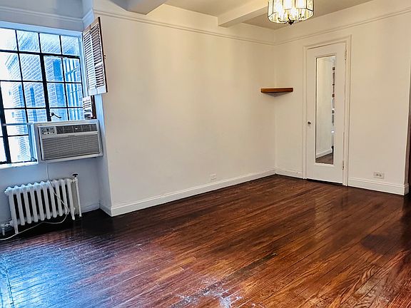 3rd image of 25 Tudor City Pl APT 2007