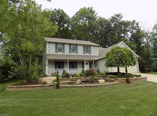 689 Greenwood Ct, Northfield, OH 44067