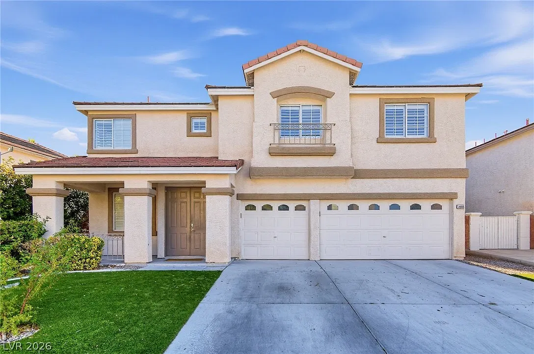 4 bed, 3.0 bath, 2966 sqft, $2,950 — Photo 1