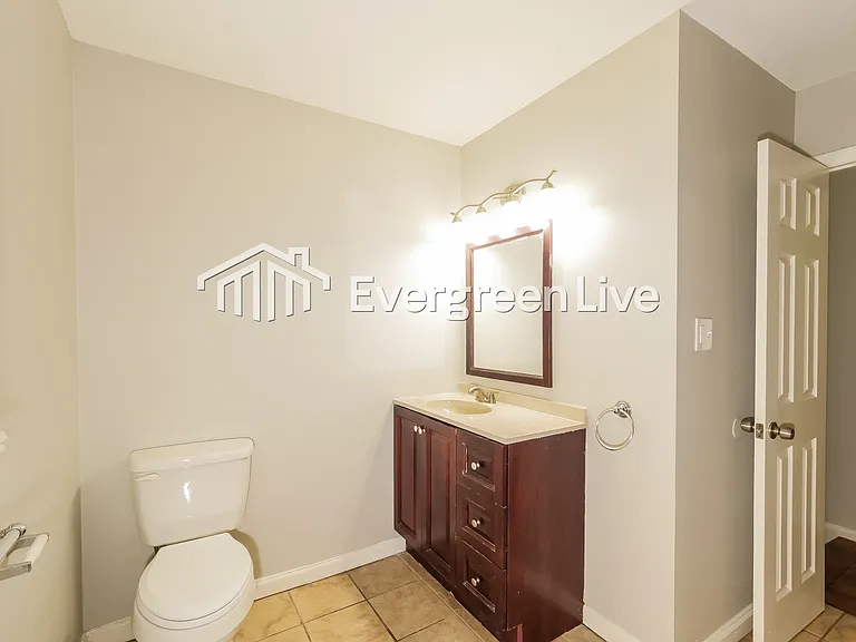 9408 Richmond Ave — Photo 14