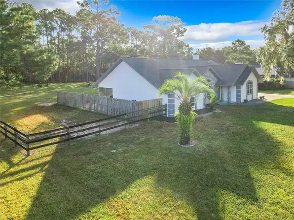 5831 NE 62nd Court Rd, Silver Springs, FL 34488