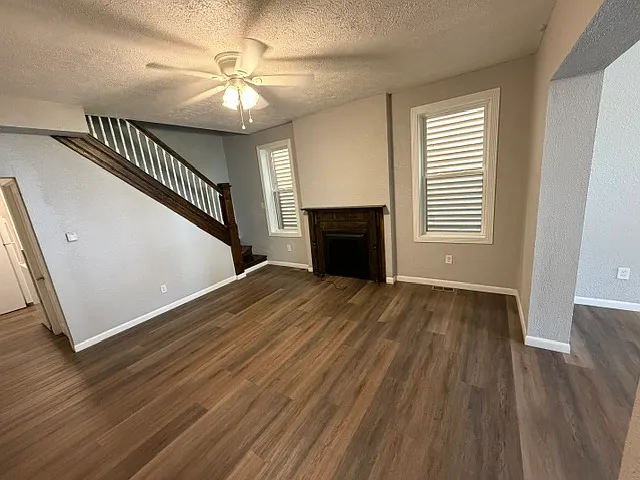3 bed, 995 sqft, $1,295 — Photo 3