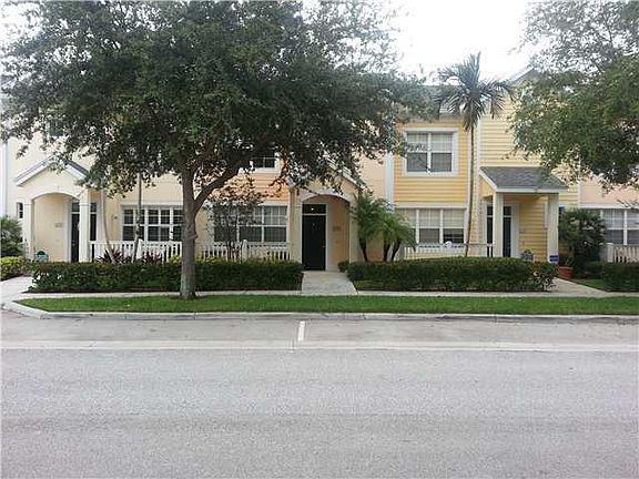 3rd image of 105 Santiago Dr APT 104
