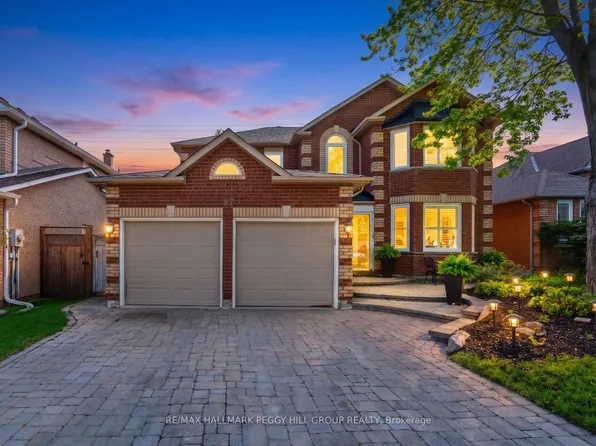 87 Cityview Cir, Barrie, ON L4N 7V1