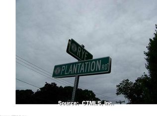 7 Plantation Rd, Broad Brook, CT 06016