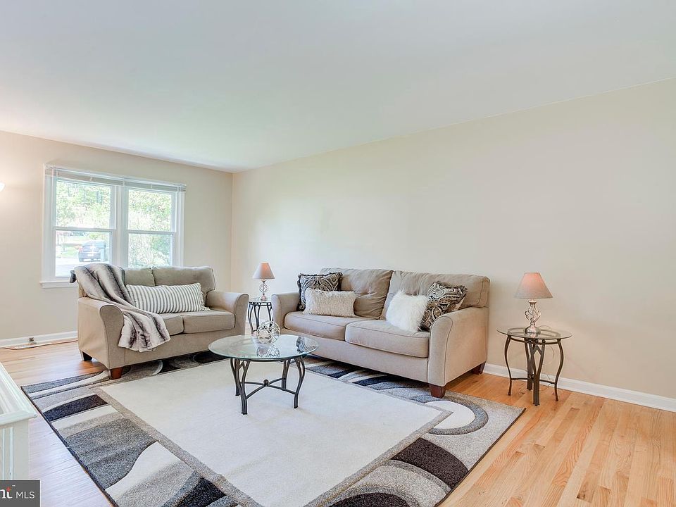 1st image of 1201 Carsinwood Ct