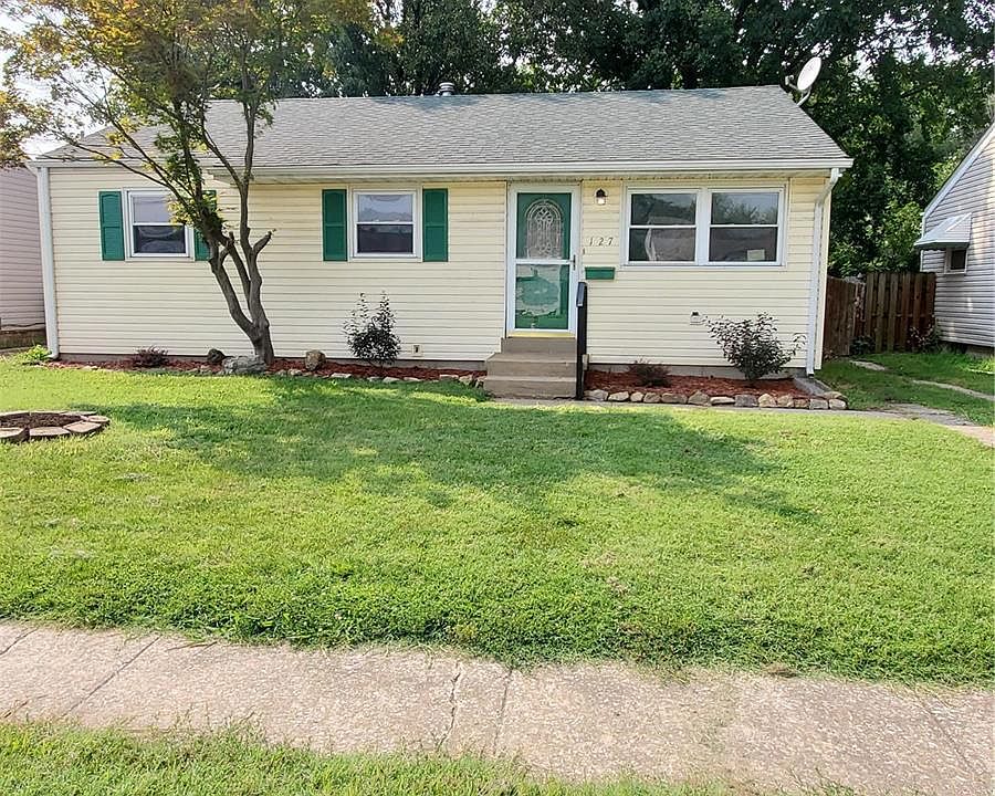 1st image of 127 Briarcliff Dr