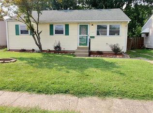 127 Briarcliff Dr, Granite City, IL 62040
