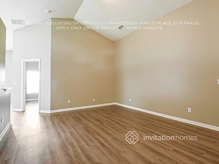 2126 Darlin Cir — Photo 3