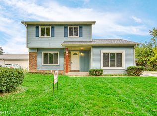 169 Balmoral Dr, Bolingbrook, IL 60440