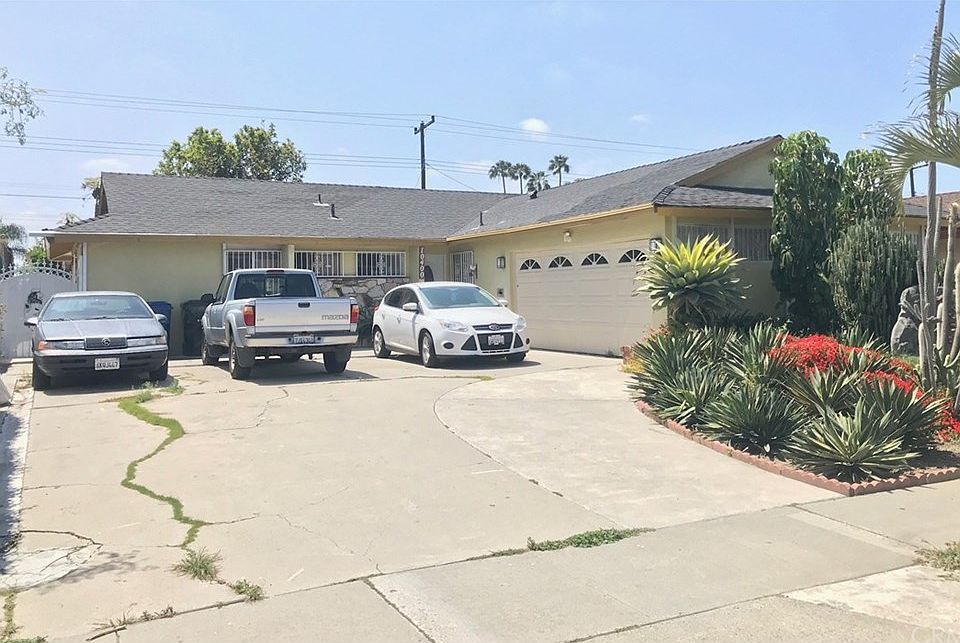 1st image of 10400 Cunningham Ave