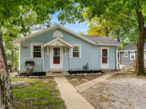 11910 W Breezy Point Dr, Monticello, IN 47960