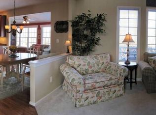 25440 Carrington Dr, Chantilly, VA 20152