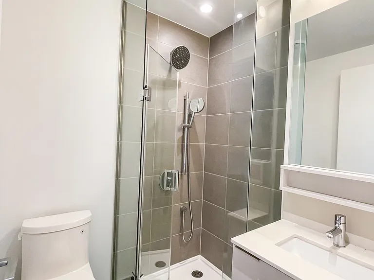 950 Portage Pkwy #2215 — Photo 8
