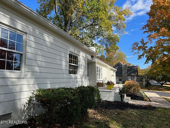 4th image of 5901 Toole Dr