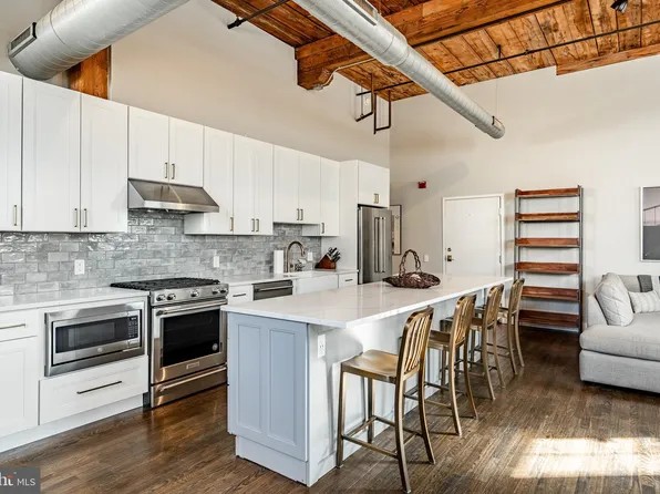 374 Shurs Ln #101, Philadelphia, PA 19128