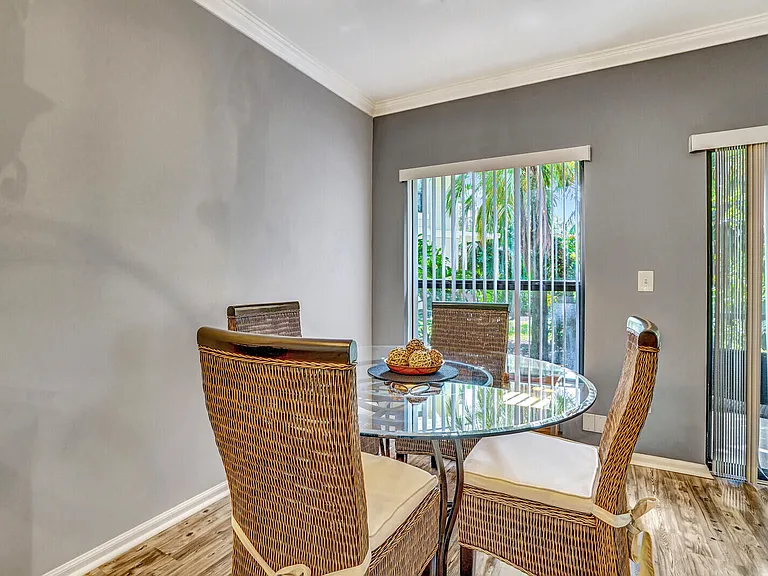 11863 Wimbledon Cir #424 — Photo 17