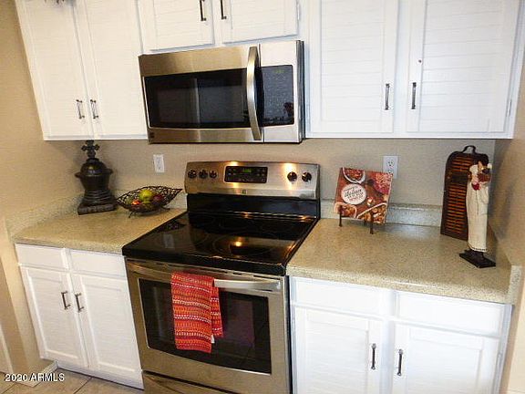 3rd image of 6409 W Townley Ave