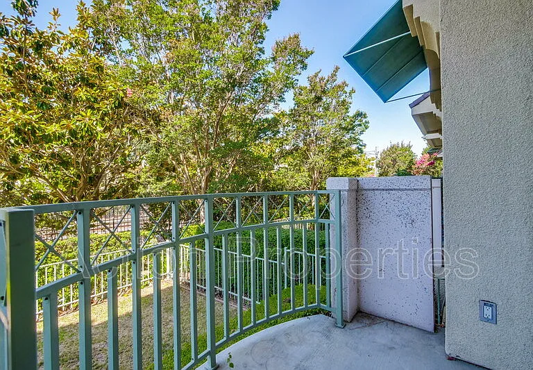 158 Holly Ct — Photo 40