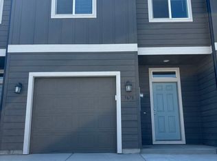 3678 S Roosevelt Pl, Kennewick, WA 99338