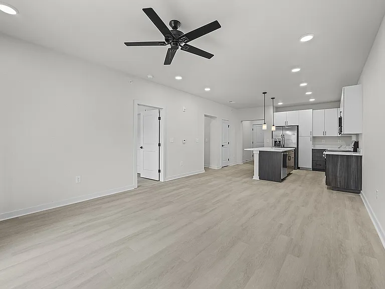 Heritage Rise Residences — Photo 38
