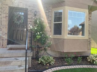 10642 S Pine Shadow Rd, South Jordan, UT 84009