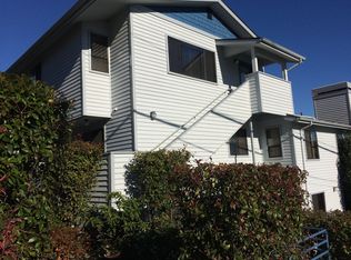 3201 22nd Ave W APT D, Seattle, WA 98199