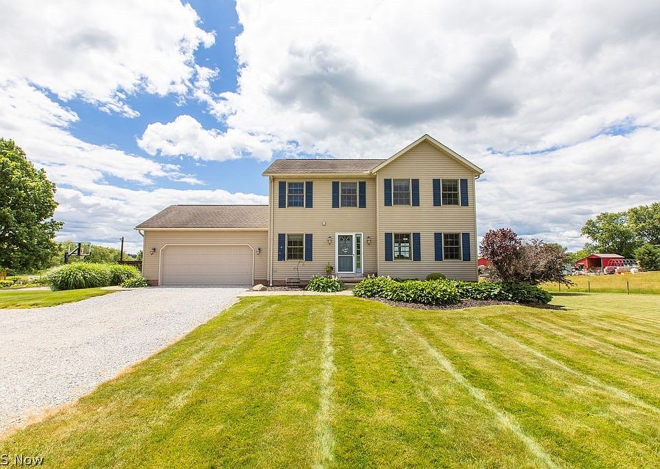 1st image of 2578 Carrie Ln