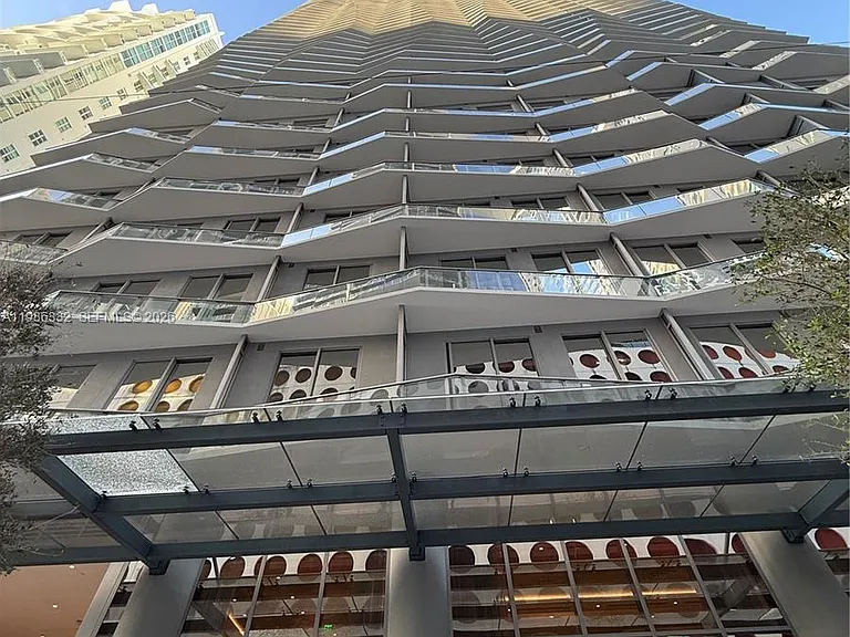 77 SE 5th St #2015 — Photo 68