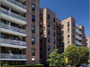 4850 37th St APT 4V, Long Island City, NY 11101