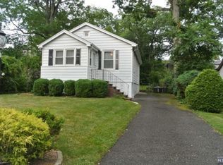 267 Hillside Ave, Livingston, NJ 07039