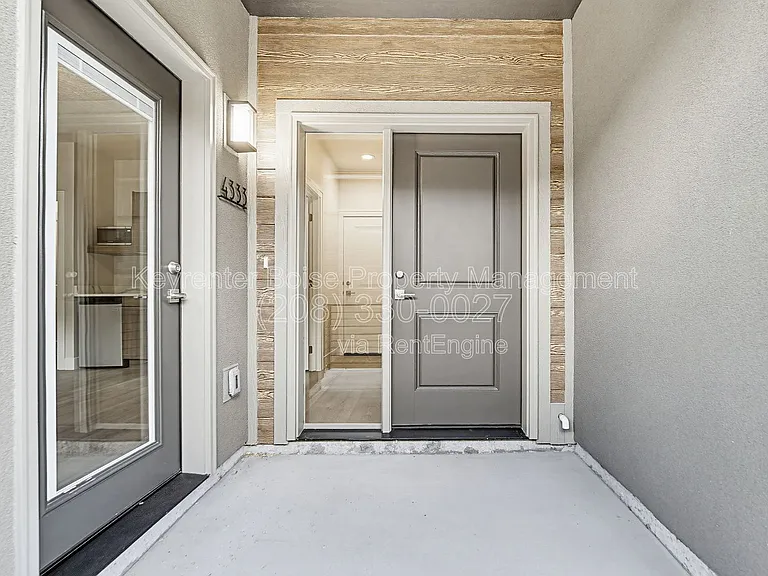 4334 N Greentrail Ln — Photo 4