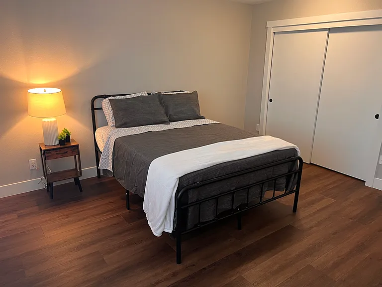 1815 Skyline Ct S — Photo 11